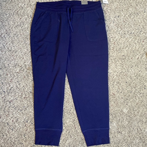 Old Navy Active Women’s Navy Blue Joggers Activewear Sz L NWT - Picture 1 of 8